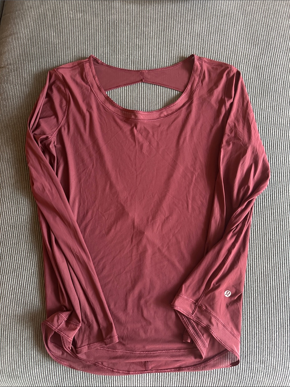 Lululemon Mix and Mesh Long Sleeve in Redwood